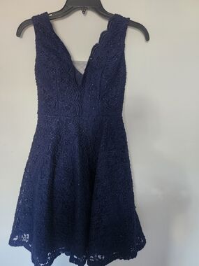 Elegant Navy Lace V-Neck Dress